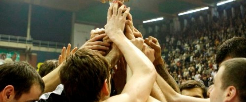 CRNO-BELI, BRAVO, BRAVO – TOP 16