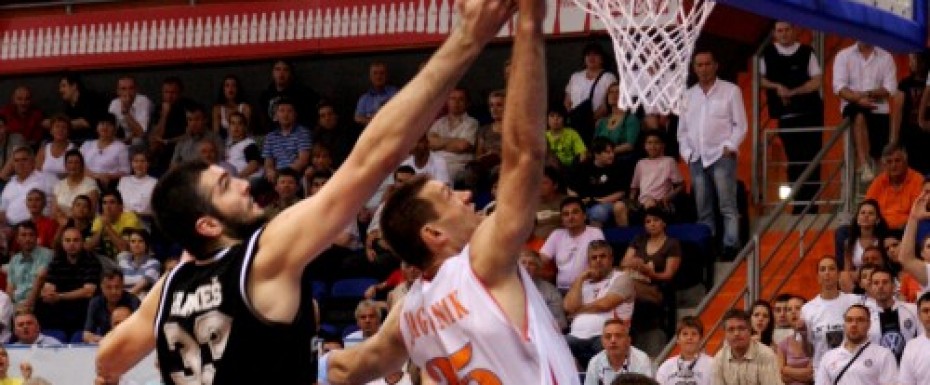Crno-beli do 2:0 u uzbudljivom meču u Vršcu!