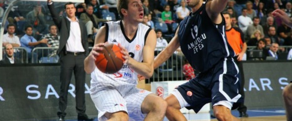Efes ipak uspešniji