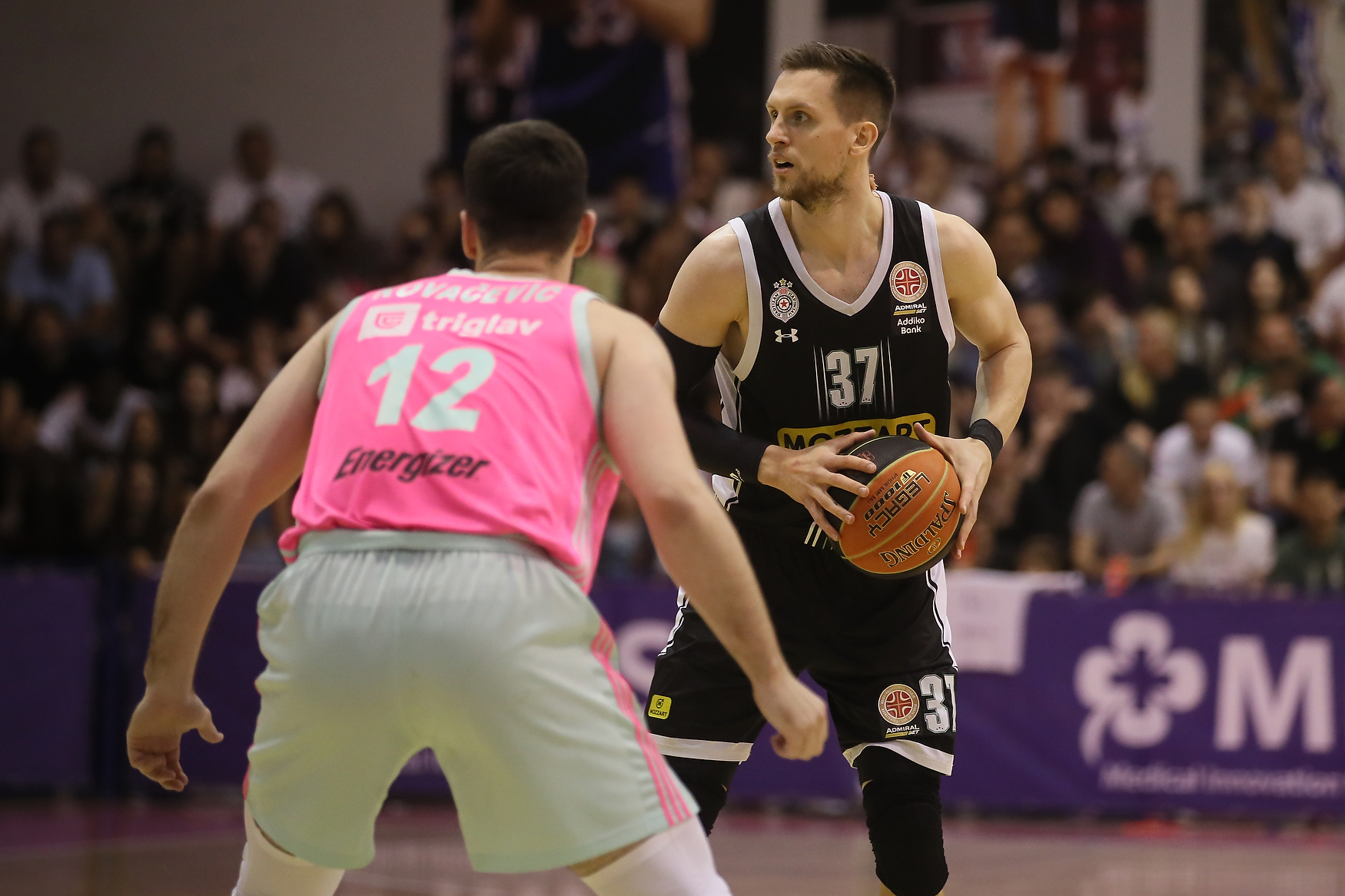 Crno-beli izgubili u TC 