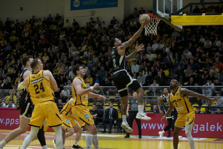 Partizan Mozzart Bet savladao Split na Gripama